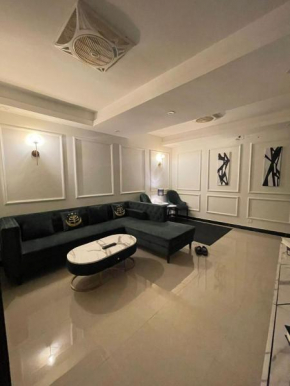 French 2-bed